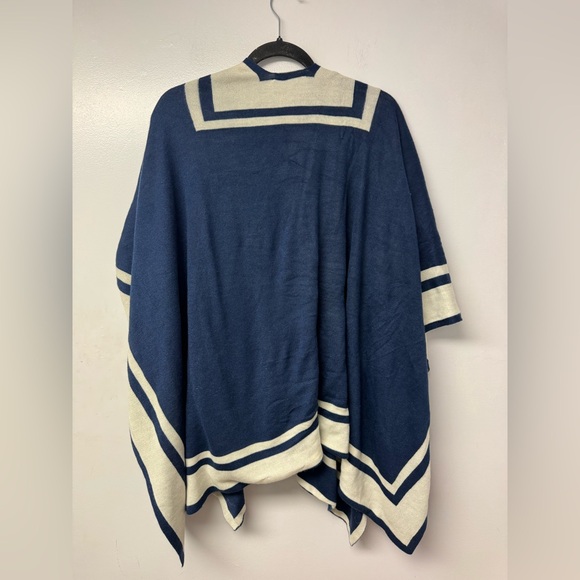 Lauren Ralph Lauren Blue Cream Striped Knit Poncho Wrap One Size Nautical Preppy - Picture 3 of 5